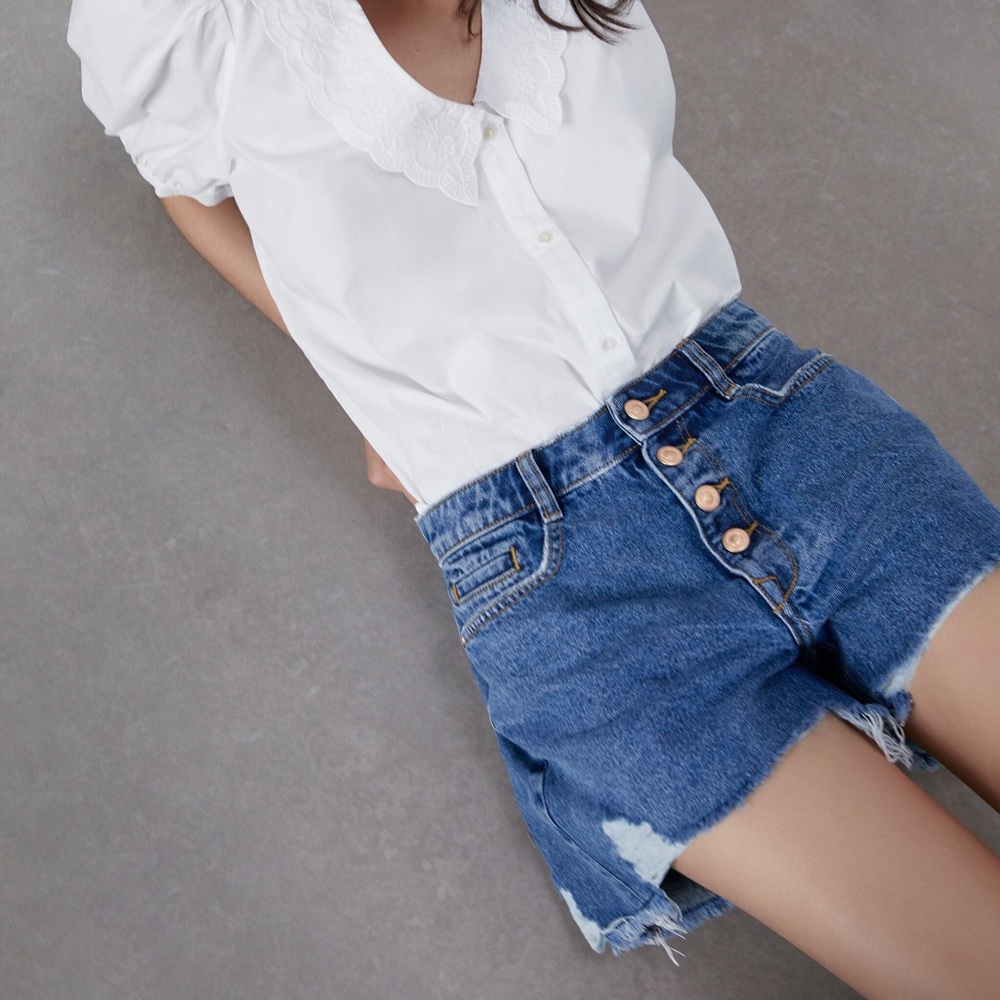 ZARA Ripped Button Jean Shorts